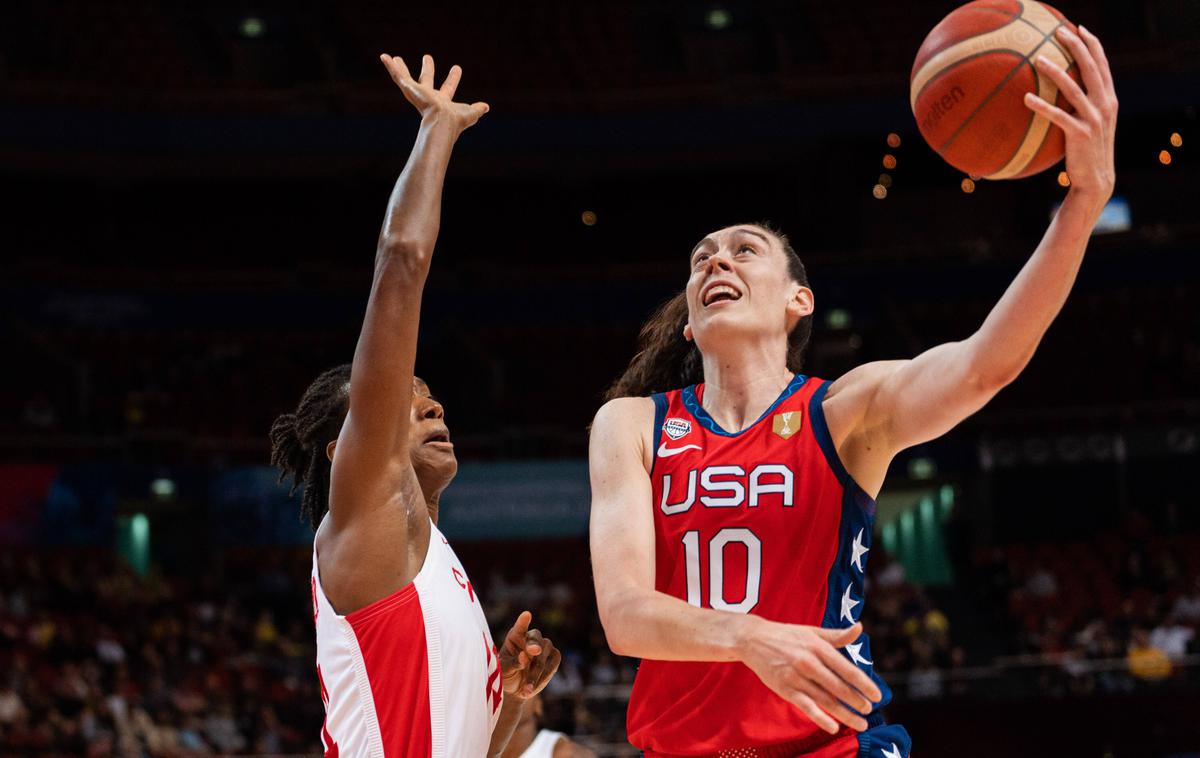 Breanna Stewart | Američanke (na fotografiji je njihova najboljša igralka Brianna Stewart) se bodo za naslov svetovnih prvakinj v košarki "udarile" s Kitajkami.   | Foto Guliverimage