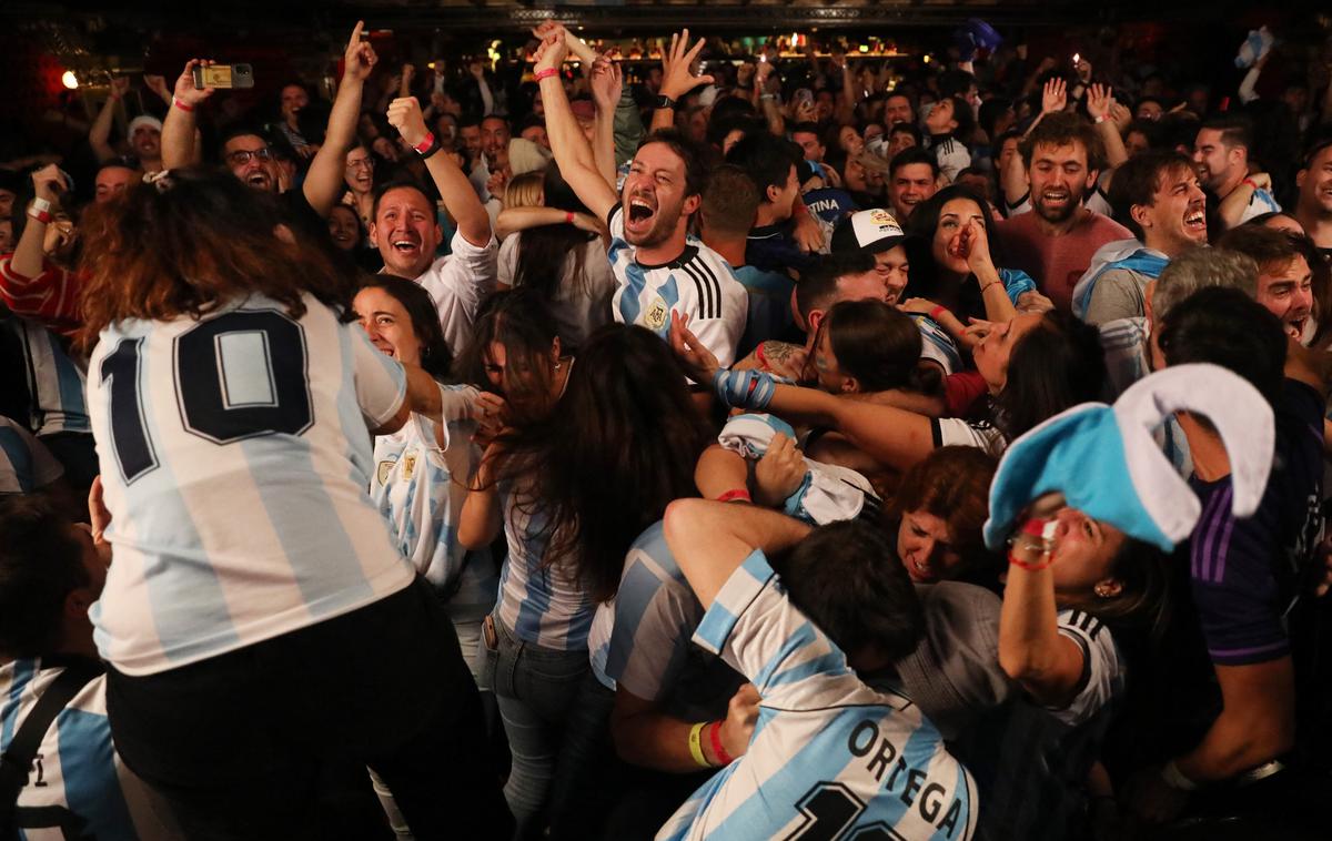 Argentina | Rajanje argentinskih navijačev po velikem uspehu ljubljencev na SP 2022. | Foto Reuters