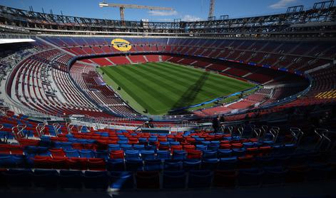 Barcelona se vendarle kmalu vrača na Camp Nou #video