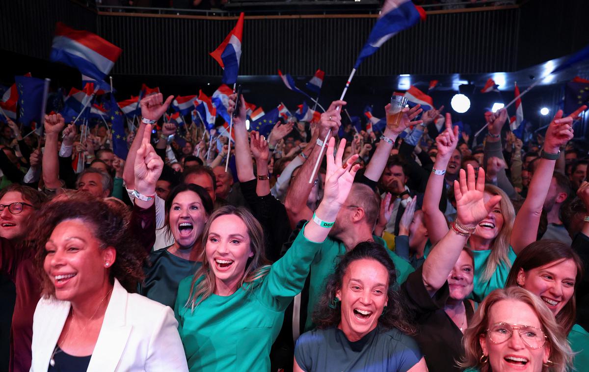 Nizozemska, volitve | Nizozemski politični sistem je sicer precej kompleksen, za 150 sedežev v parlamentu se poteguje kar 27 strank. Razpršenost glasov pa običajno privede do zapletenih koalicijskih pogajanj, ki jih gre pričakovati tudi tokrat. | Foto Reuters