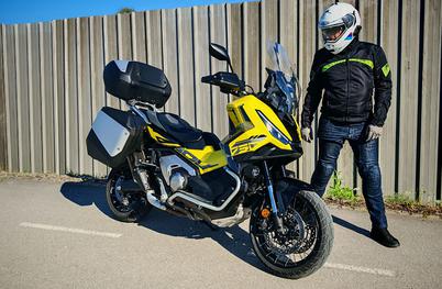 Honda X-ADV750 – Enduro potovalnik v skuter preobleki #foto