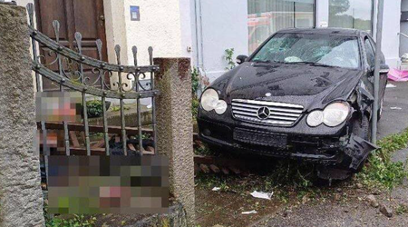 Z avtomobilom trčil v ženo in hčer