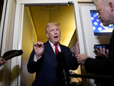 Trump napovedal carine na polprevodnike