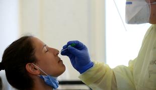 V Sloveniji spet rast števila okužb