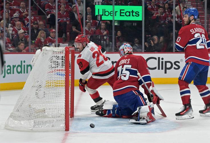 Sebastian Aho je dosegel gol za zmago. | Foto: Reuters