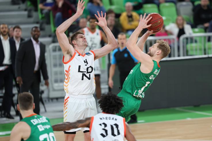 Moška zasedba London Lions se je v tej sezoni Eurocupa dvakrat pomerila s Cedevito Olimpijo in dvakrat slavila. | Foto: www.alesfevzer.com