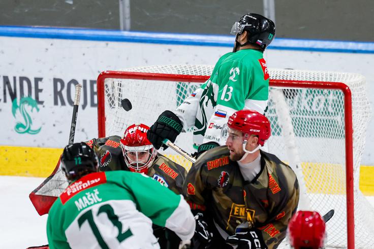 večni derbi Olimpija Jesenice | Foto: Aleš Fevžer