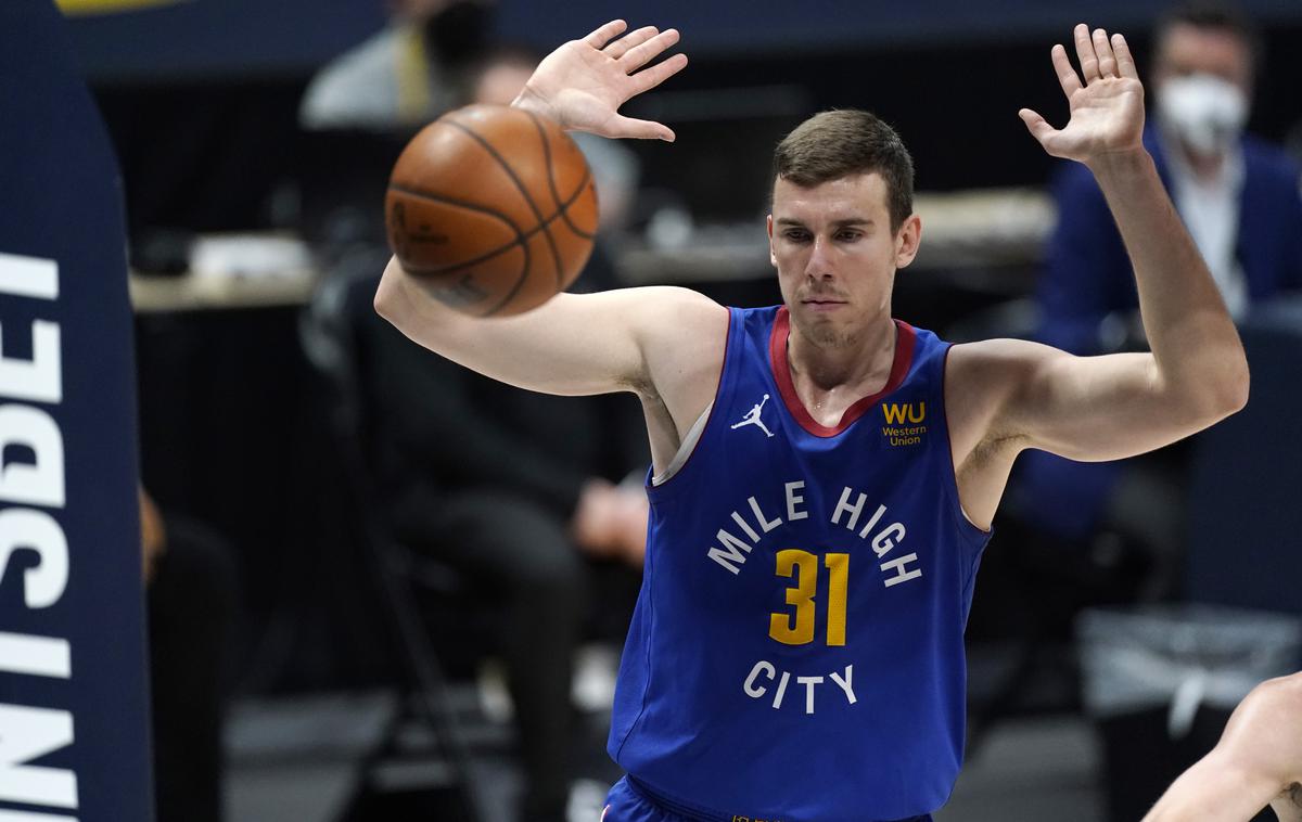 Vlatko Čančar | Slovenski legionar Vlatko Čančar je dobil priložnost na obračunu med Denverjem in LA Clippers. V 15 minutah na parketu je dosegel dve točki in dodal pet skokov. | Foto Guliverimage