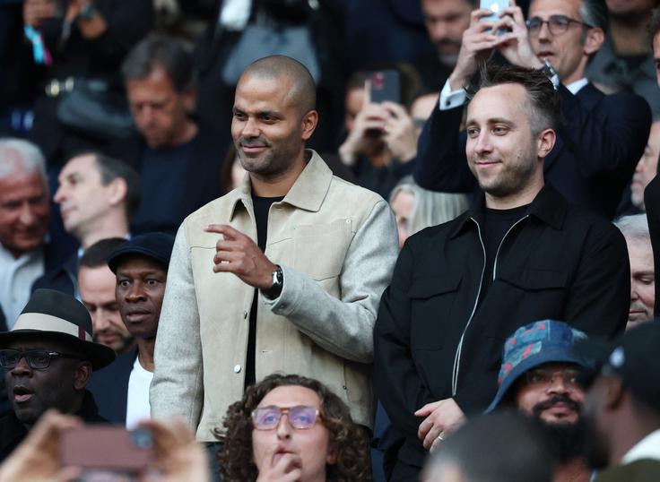 Nogometno poslastico si je v Parizu ogledal v živo tudi nekdanji francoski košarkarski as Tony Parker. | Foto: Reuters