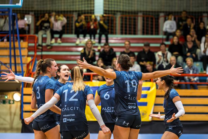 Kamničanke do prve zmage v sezoni, prvakinje pri povratnicah