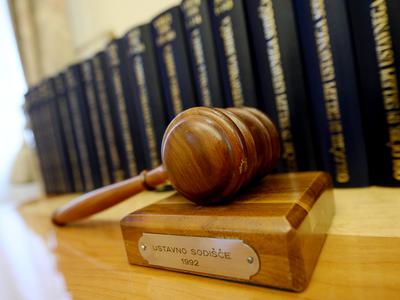Ustavno sodišče razveljavilo onemogočanje parlamentarne preiskave
