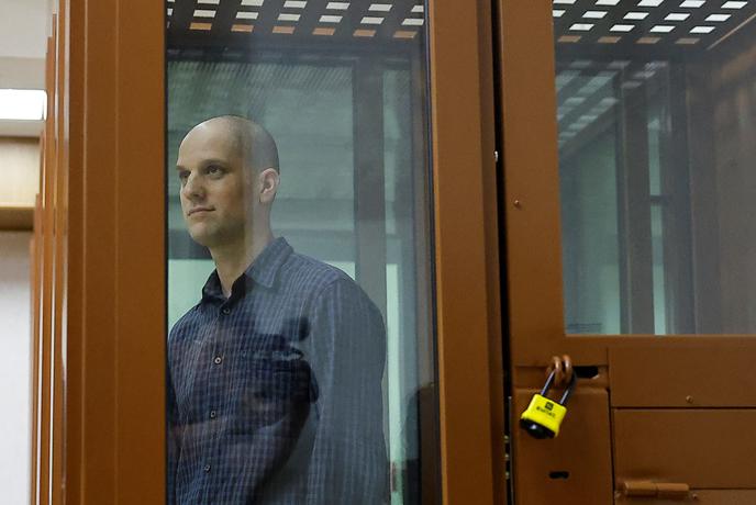 Domnevna ruska vohuna iz Slovenije bi lahko bila v igri za izmenjavo zapornikov v sojenju ameriškemu novinarju #video