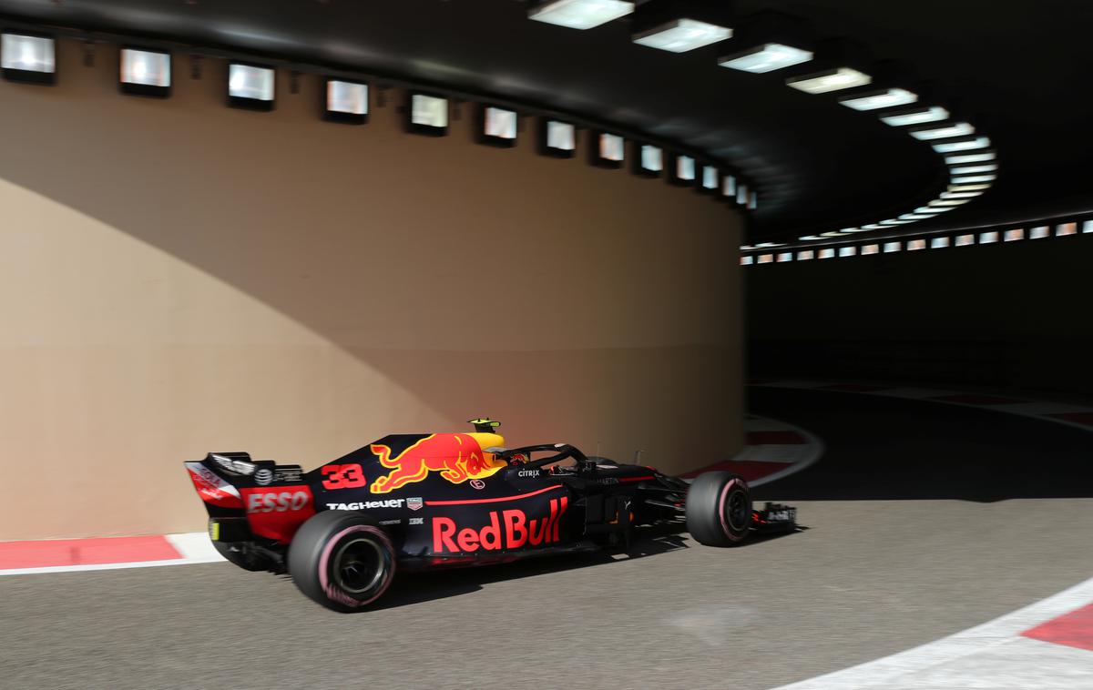 Max Verstappen | Max Verstappen je bil najhitrejši na prvem treningu Abu Dabija. | Foto Reuters