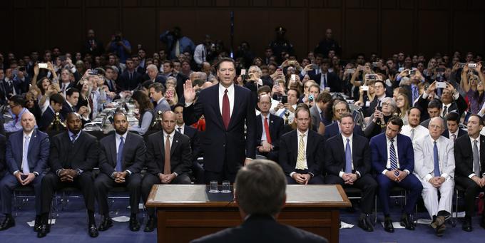 James Comey na javnem zaslišanju pred odborom ameriškega senata za obveščevalne zadeve. | Foto: Reuters
