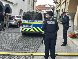 policija, Novo mesto, shod 28102025
