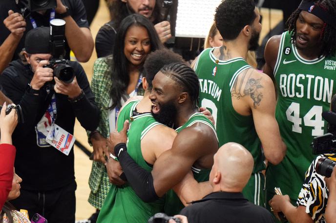 Boston Celtics Derrick White Jaylen Brown | Jaylen Brown pravi, da je dvoboj zdaj povsem odprt. | Foto Reuters