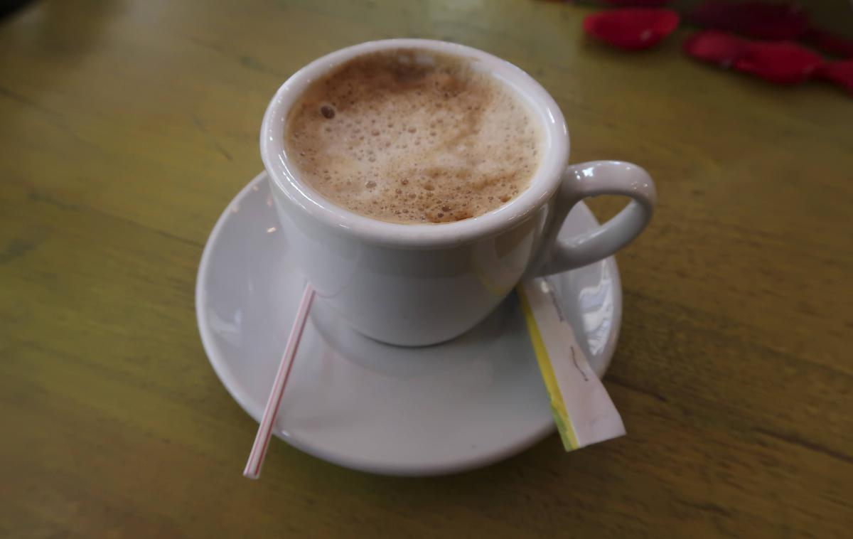kava | Prva jutranja misel mnogih v Sloveniji je očitno - jutranja kava. | Foto Guliverimage