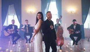 Slovenski glasbenik napisal pesem za svojo poroko #video
