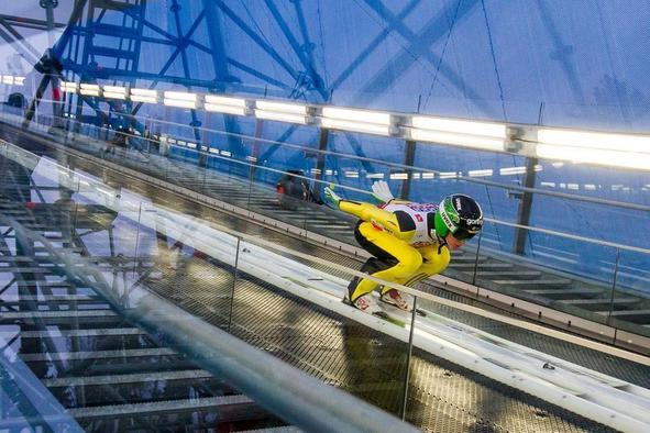 Peter Prevc odličen na treningu, veter prestavil kvalifikacije