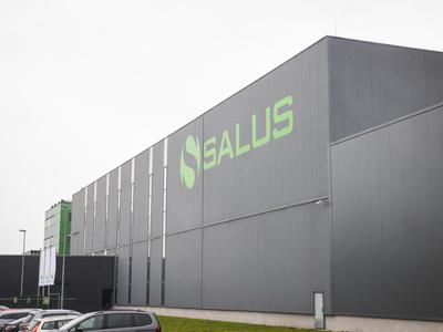 Salus kupil družbo Farmedica