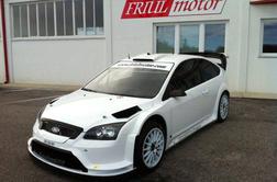 Nad Grgarjem tovarniški ford focus WRC in Ragnottijev renault clio maxi