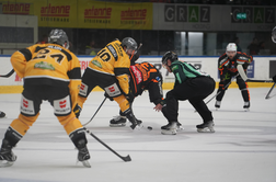 Gradec le še zmago oddaljen od prvega naslova v ligi ICE