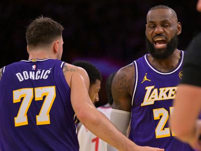 Ni počitka za Lakerse, LeBron James ni mogel zadržati smeha #video