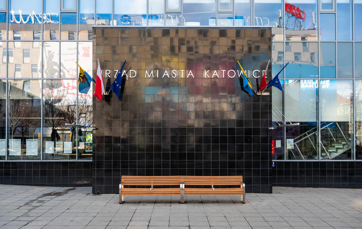 Katowice | V Katovicah so v sobi, kjer naj bi se sešel poljski svet ministrov, varnostne službe našle prisluškovalne naprave. | Foto Guliverimage
