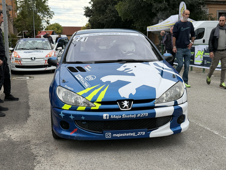 Maja Šketelj (peugeot 206) je bila tretja najhitrejša med dekleti. | Foto: Gregor Pavšič