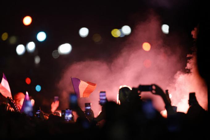 Ocena časnika L'Equipe je bila, da se je na trgu zbralo 10.000 navijačev. | Foto: Reuters