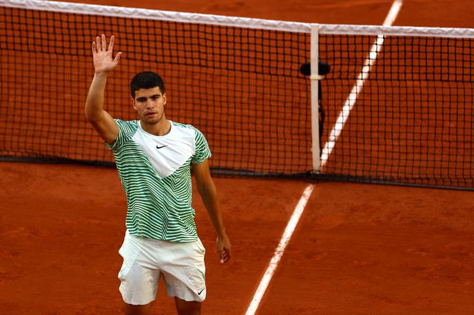 Carlos Alcaraz | Carlos Alcaraz tako ne bo imel možnosti tretjič zapored osvojiti pariškega peska. | Foto Reuters