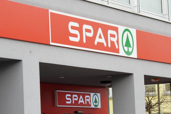 Naprodaj več kot 360 Sparovih trgovin