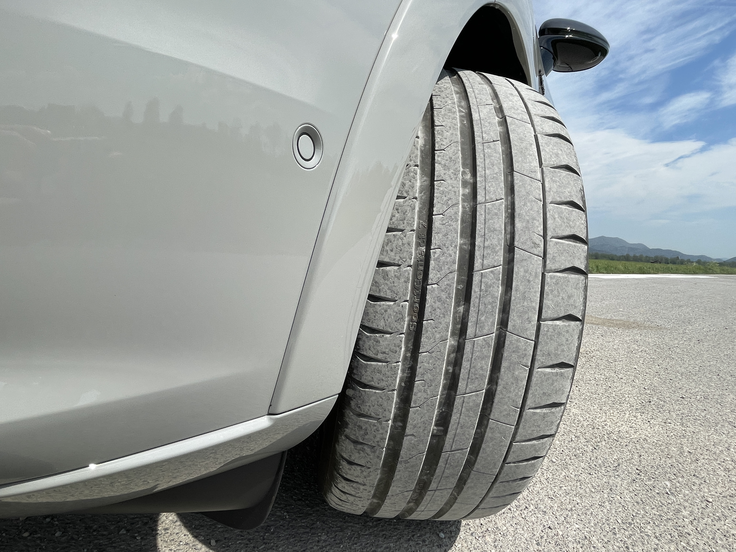 Porsche cayenne | Foto: Gregor Pavšič