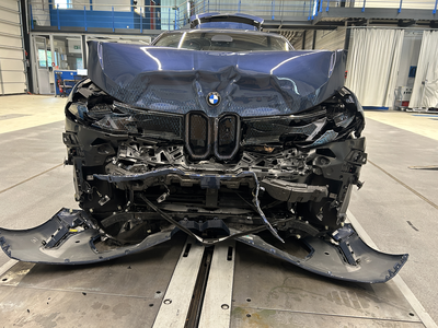Euro NCAP po novih, strožjih pravilih: pet zvezdic za BMW iX3 in zeekr 7GT