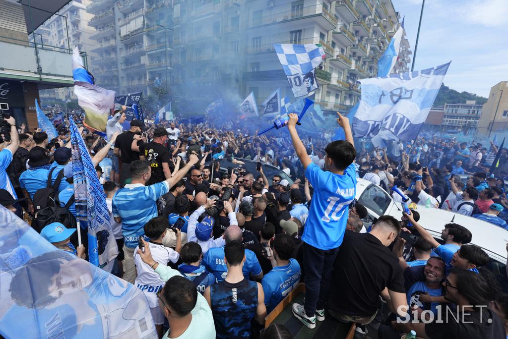 Neapelj Napoli