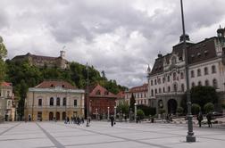 Pred nami oblačna nedelja, meja sneženja do 1.200 metrov