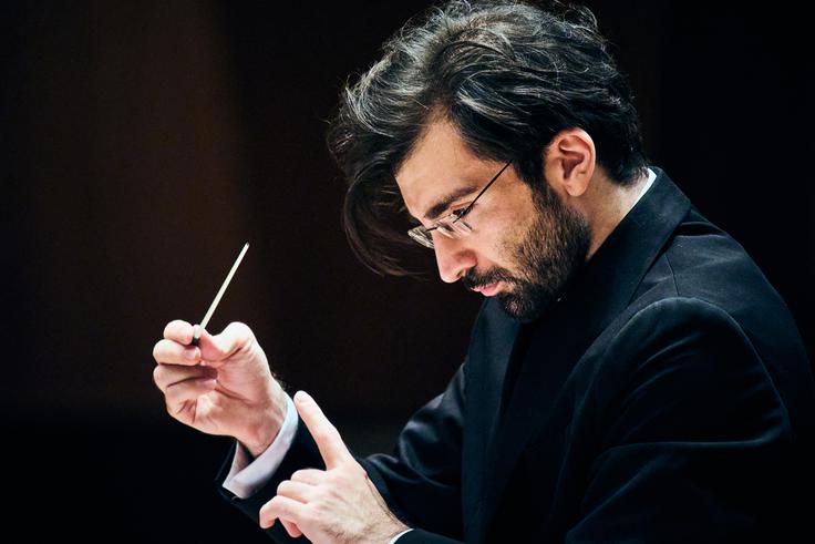Glavni dirigent Orkestra Slovenske filharmonije Kahi Solomnišvili | Foto: Taira Tairadate