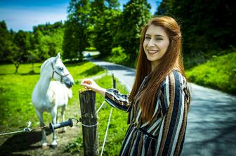 Eva Boto nedeljo preživela med svojo prvo ježo konja #foto