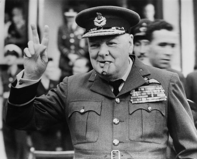Britanski premier Winston Churchill se ni hotel ukloniti Hitlerju, čeprav se je Velika Britanija od poraza Francije do nemškega napada na Sovjetsko zvezo skorajda sama bojevala proti Nemčiji. | Foto: Getty Images