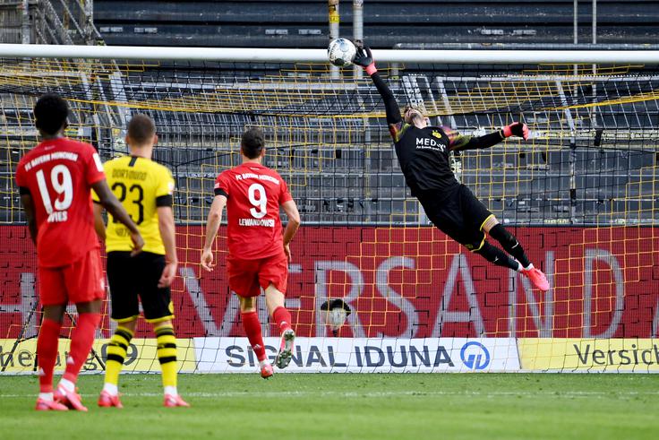 Bayern ima vse višjo prednost. | Foto: Reuters