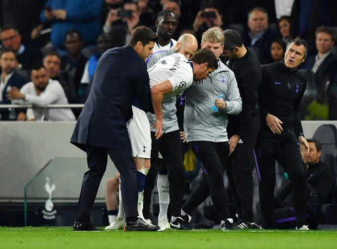 Na igrišču je zdržal le nekaj minut, nato pa je moral trener ukrepati in ga zamenjati. | Foto: Reuters