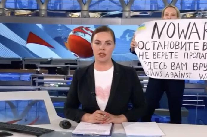 Marina Ovsjanikova | Ruska novinarka Marina Ovsjanikova je tvegala svojo svobodo in se javno uprla režimu Vladimirja Putina.  | Foto Guliverimage
