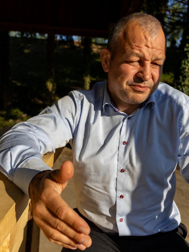 Tit Hočevar nam je v Guncljah razlagal svojo ragbi zgodbo. | Foto: Matej Podgoršek