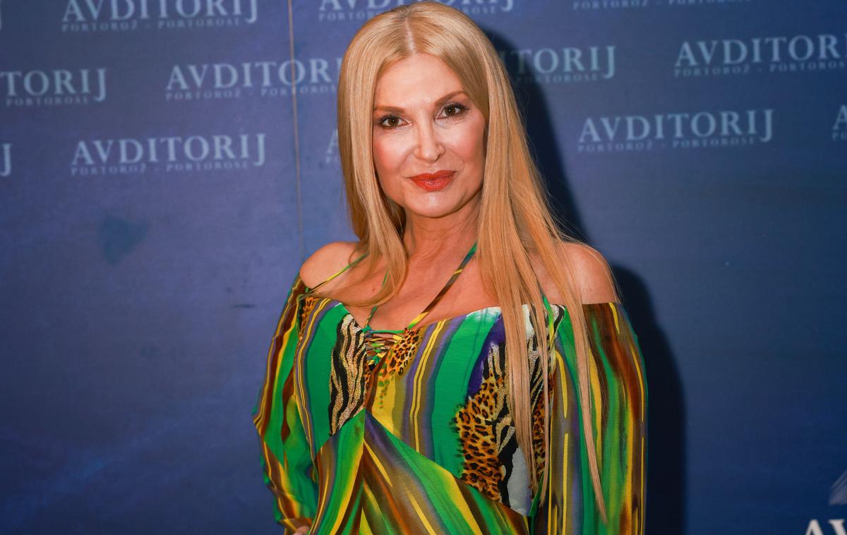 Helena Blagne | Helena Blagne je morala zaradi višje sile in nepredvidenih okoliščin odpovedati svoj nastop v predstavi z Rebeko Dremelj. | Foto Mediaspeed