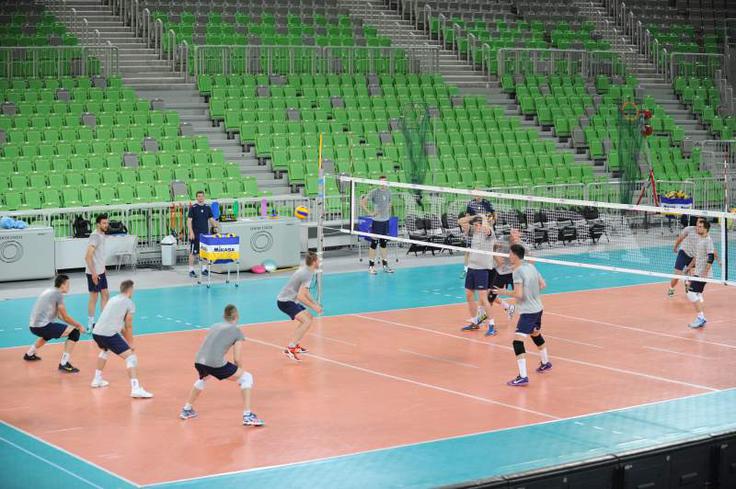 Slovenski odbojkarji bodo imeli prednost domačega igrišča in občinstva. | Foto: 