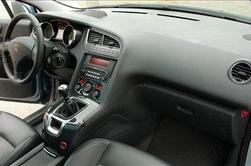 Peugeot 5008 1,6 THP - o opremi