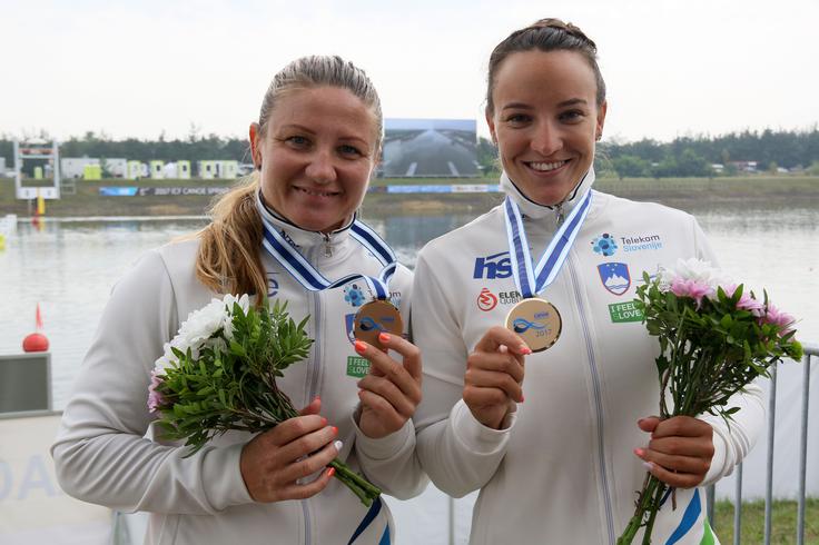Špela Ponomarenko Janić je v dvojcu z Anjo Osterman na svetovnem prvenstvu v Račicah osvojila bronasto medaljo. | Foto: Nina Jelenc