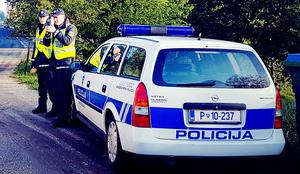 Voznik šolskega avtobusa želel opit peljati otroke na izlet