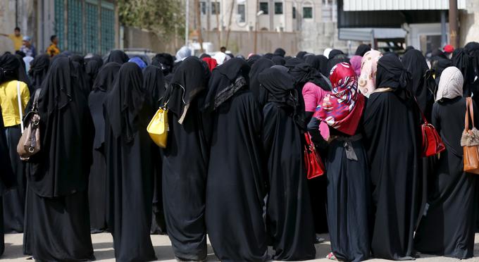 Če bo princ Mohamed v Savdski Arabiji prevzel oblast, bi to lahko pomenilo reformo države, med drugim tudi v smeri večje emancipacije žensk. | Foto: Reuters