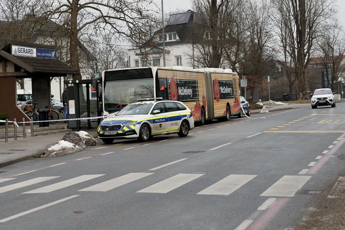 Napad se je zgodil navsezgodaj, ko je bilo na avtobusu približno 40 ljudi.   | Foto: Ana Kovač